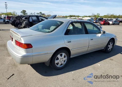 2000 Toyota Camry Ce из США, поврежденный, VIN 4T1BG22K2YU711908